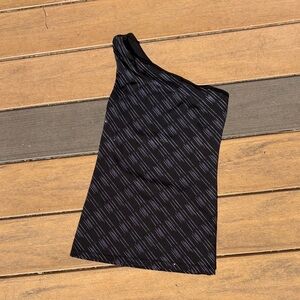 Black One-Shoulder Top